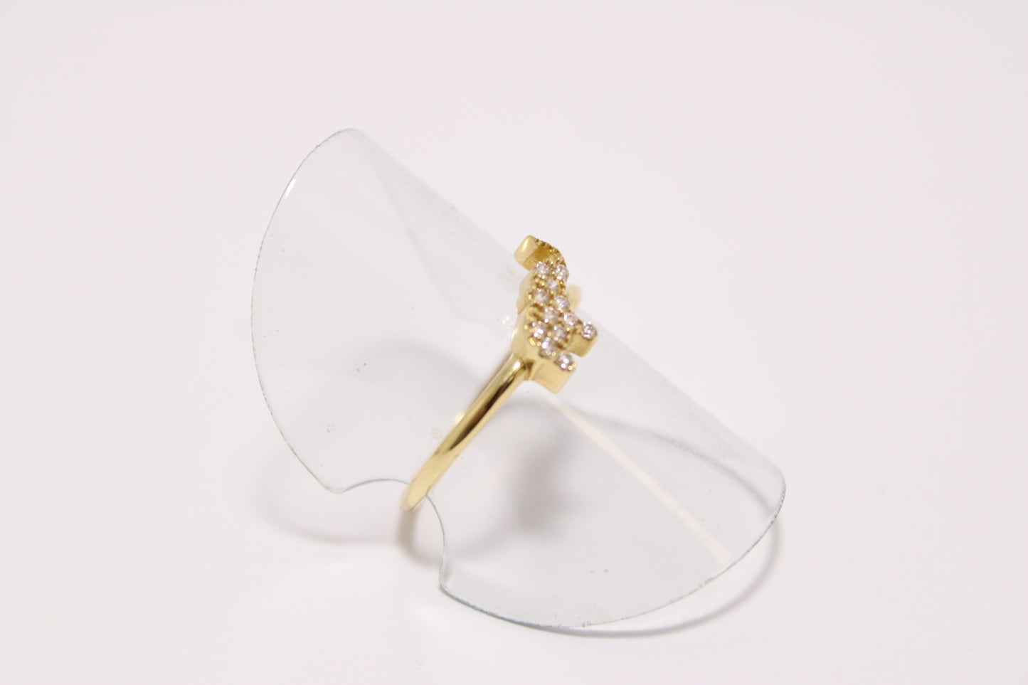 18K Gold Elephant Ring with Zircon Stones