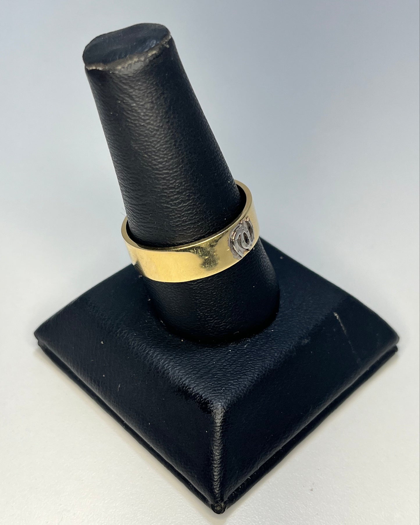 Two-Tone Horseshoe Band Men's Ring 18K Gold
