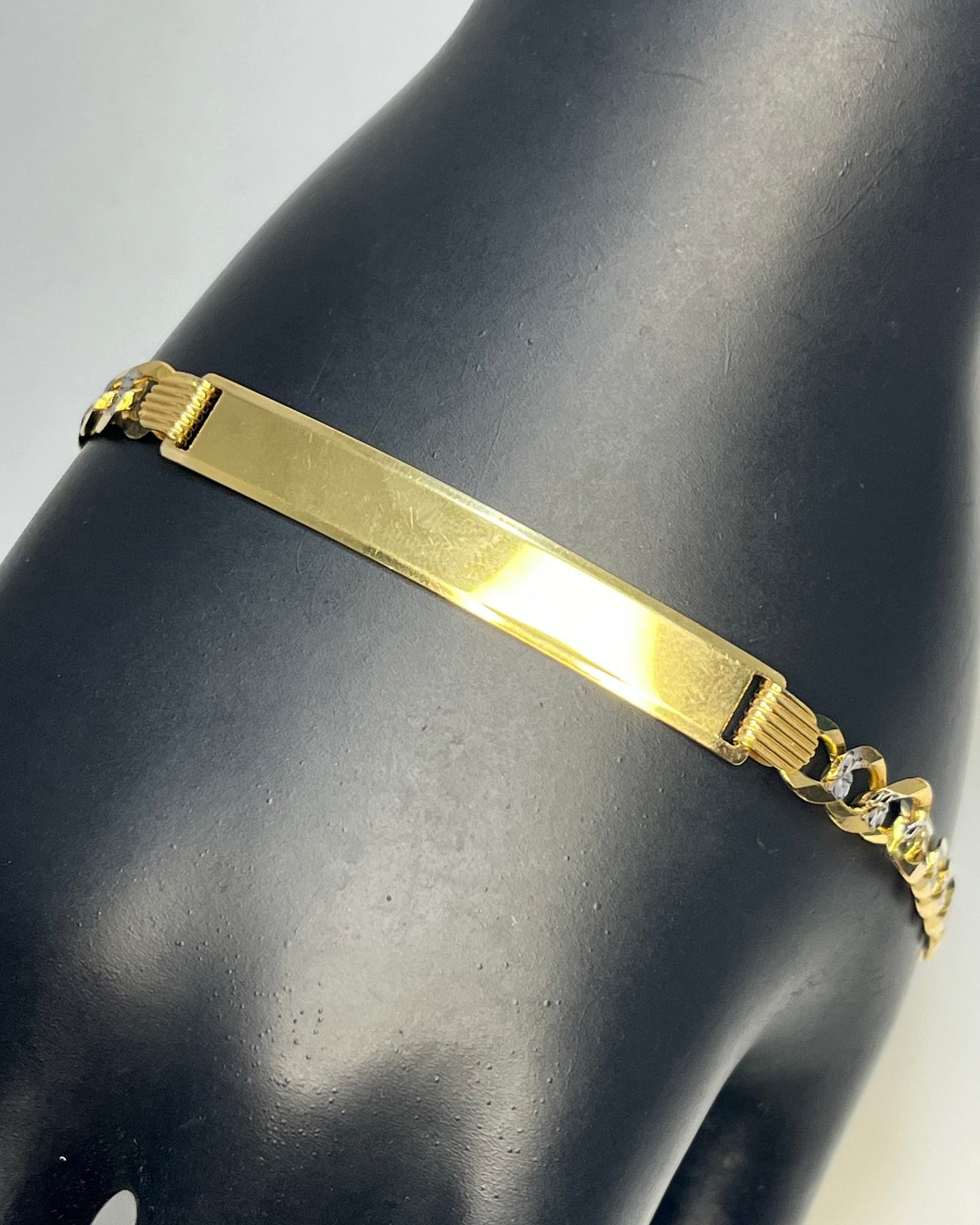 Shiny Cut Cuban Link Plate Bracelet 14K Gold