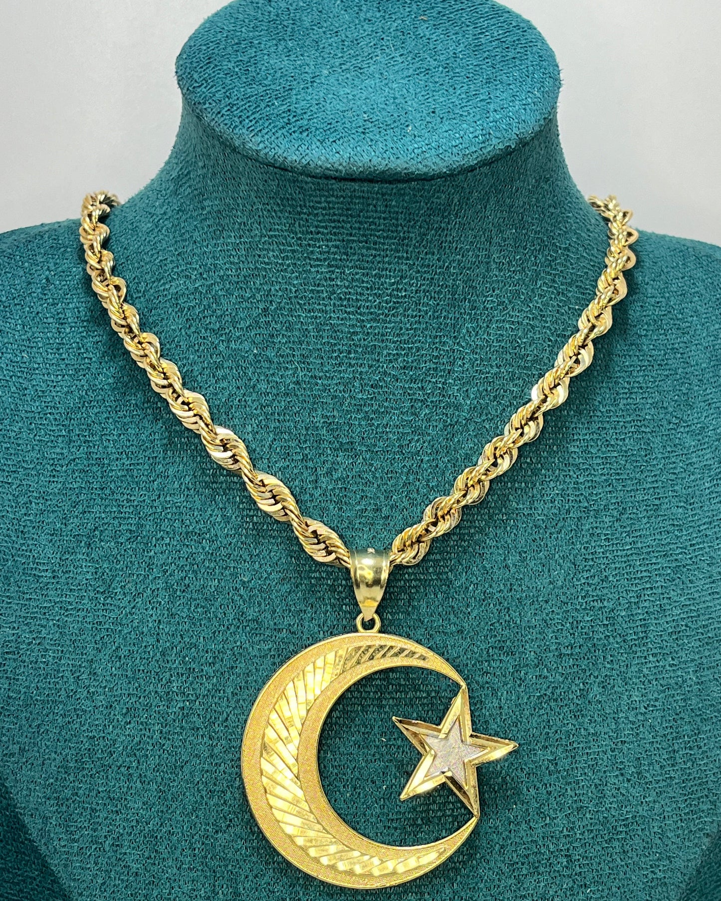 Colgante Luna y Estrella Dos Tonos Oro 10K