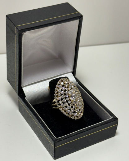 Domo Marquise Adiamantado Anillo Cóctel Cover Gold