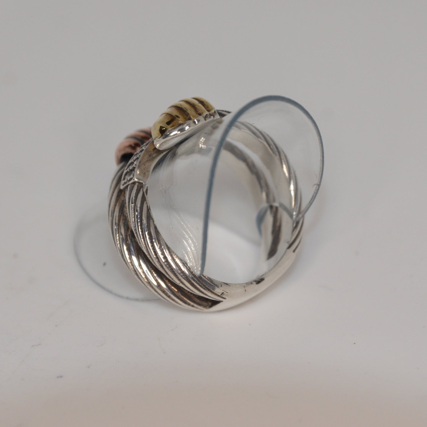Cable Centro Adiamantado Anillo Oro-Plata (English: Diamond-Studded Cable Ring Gold-Silver)