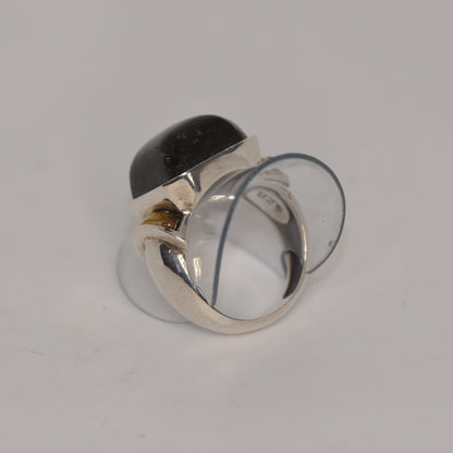 Dark Stone Setting Gold-Silver Fusion Ring
