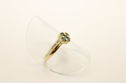 10K Gold Clover Ring with Green Stone