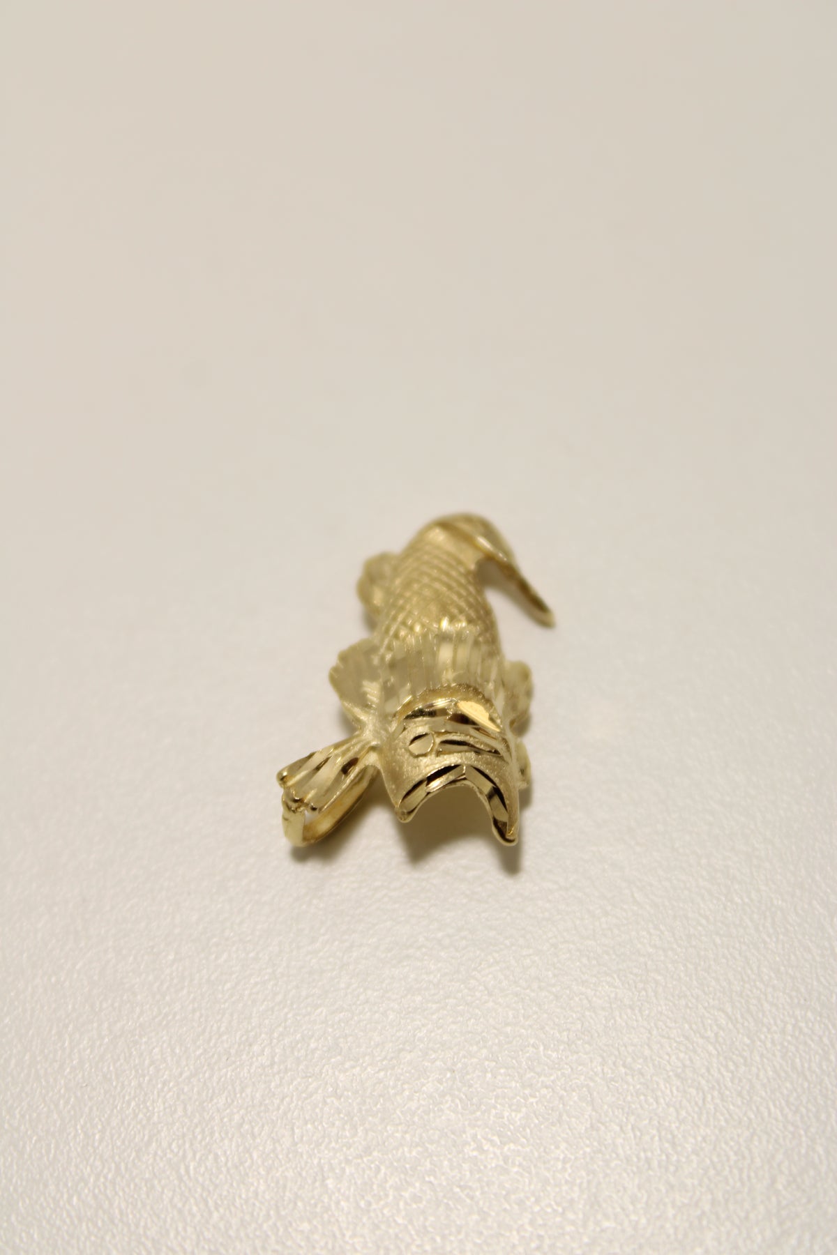 GOLD 14K FISH PENDANT