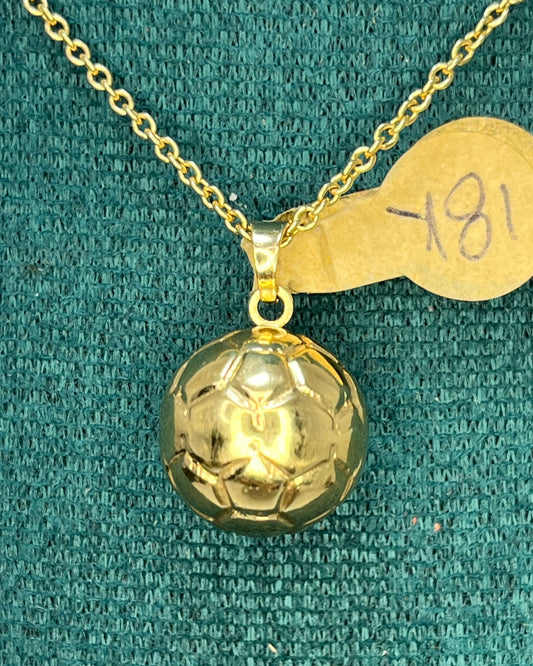 Colgante Balón de Fútbol 3D Oro 18K