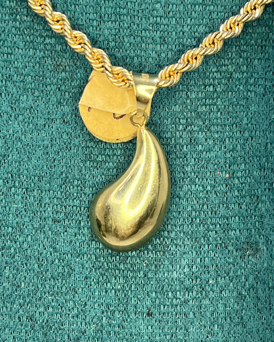 Teardrop Pendant 10K Gold