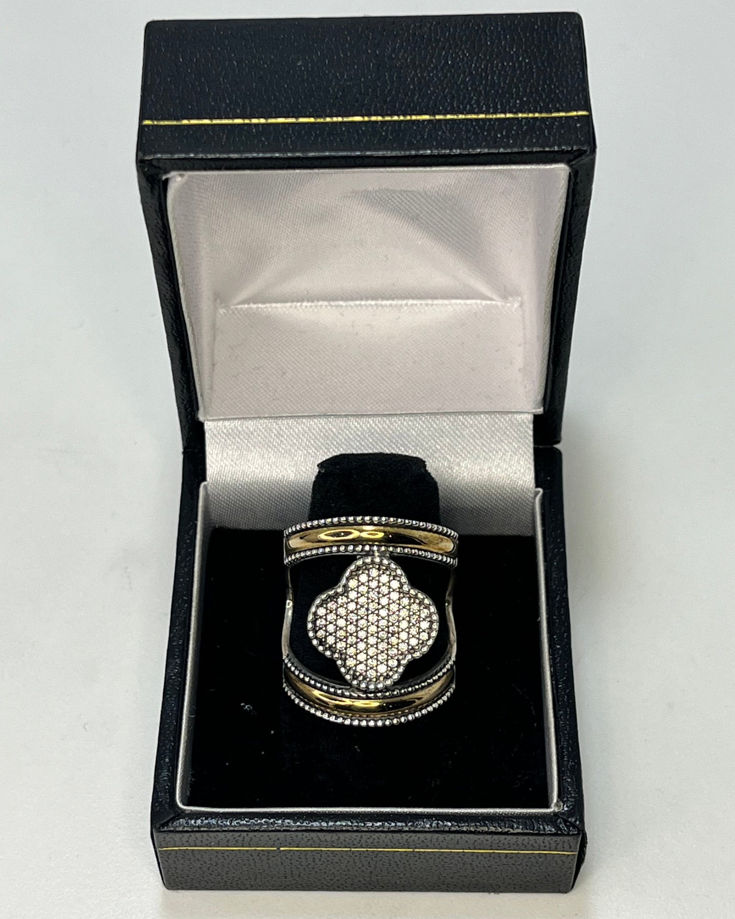 Anillo Cóctel Flor Bordeada Oro-Plata