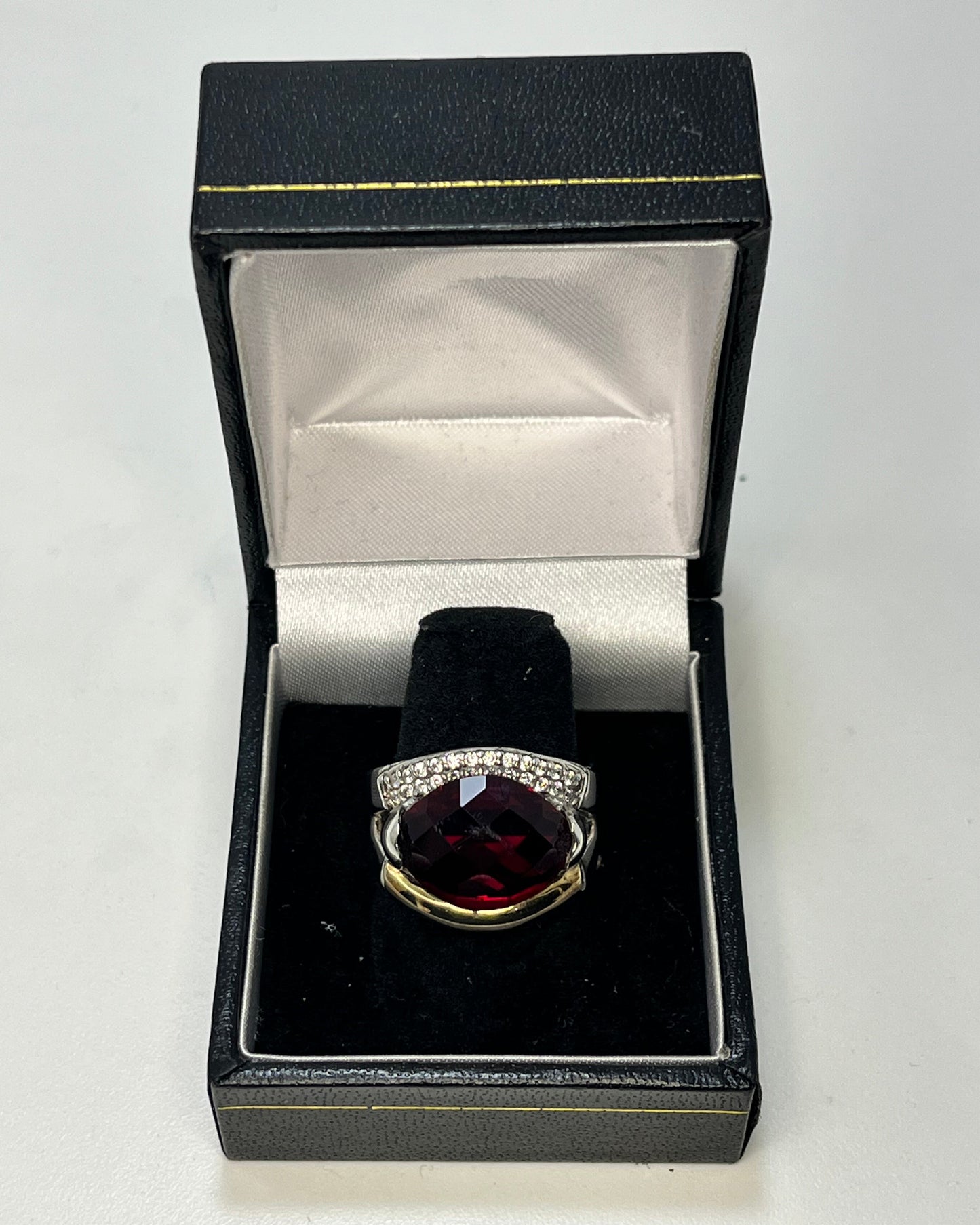 Anillo Cóctel Cristal Rojo Ovalado Oro-Plata