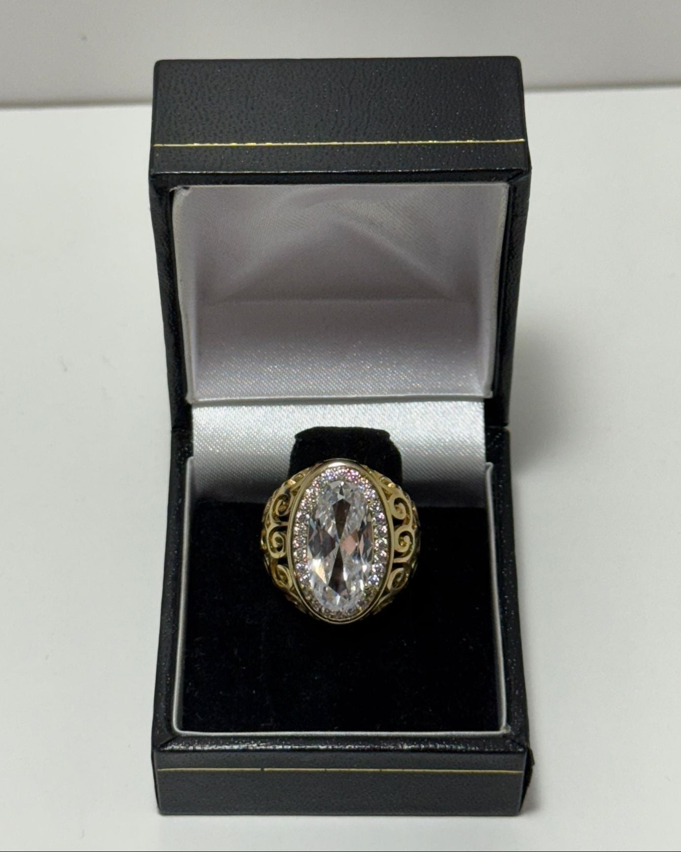 CC Corte Marquise Anillo Cóctel Cover Gold
