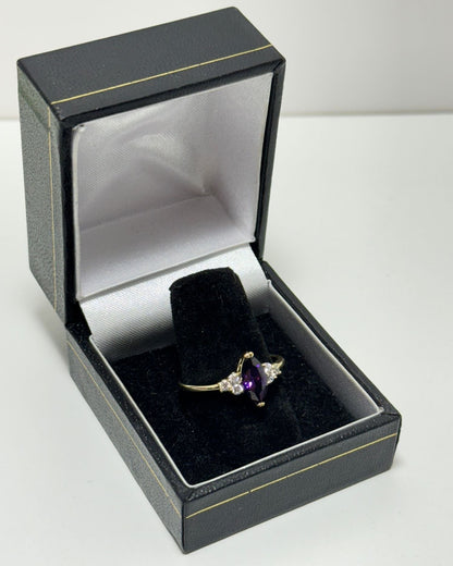 Piedra Morada Corte Marquise Anillo Cover Gold