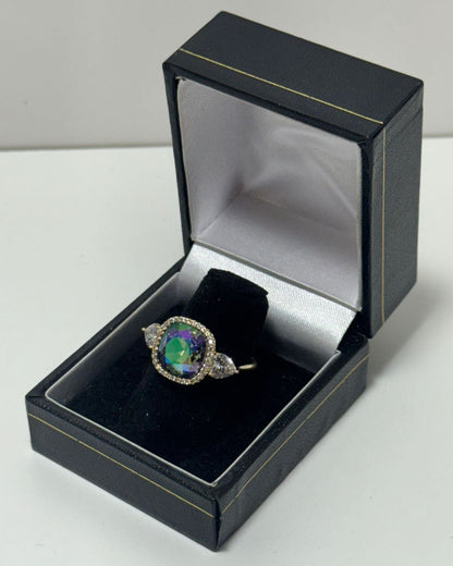 Tres Piedras Cristal Swueco Tornasolado Anillo Cover Gold