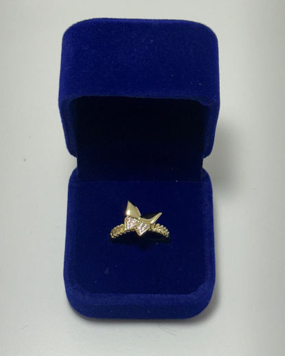 Mariposa Acostada Anillo Cover Gold